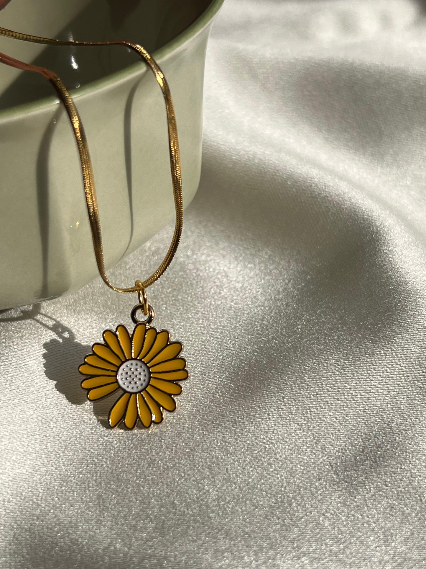 Sunbeam Bloom – Yellow Sunflower Charm Necklace