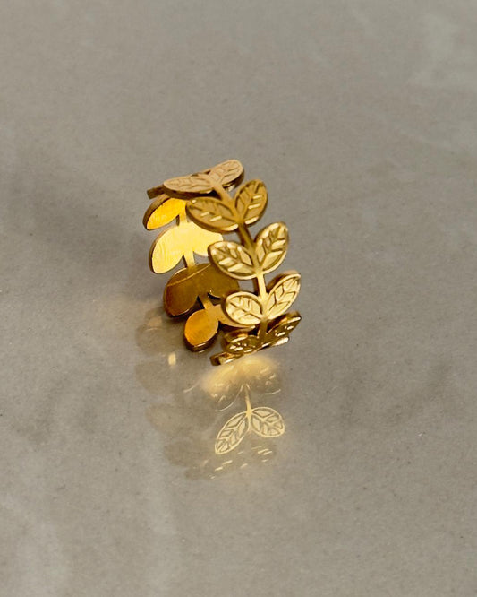 Motiyaar Botanical Leaf Ring