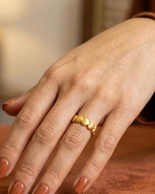 Motiyaar Heart Band Ring