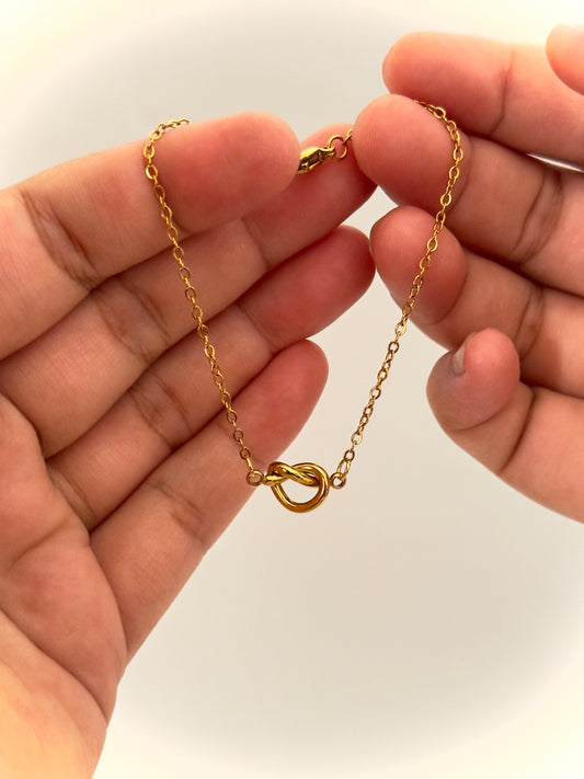 Gold Hearts Knot Pendant